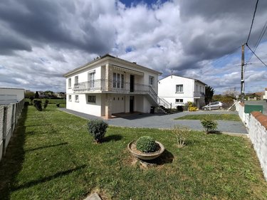 Maison a vendre Saintes 17100 Charente-Maritime 106 m2 5 pièces 218233 euros