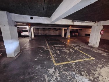 Garage et parking a vendre Lille 59000 Nord 25 m2  45500 euros