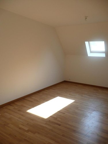 Location maison Dole 39100 Jura 98 m2 4 pièces 900 euros