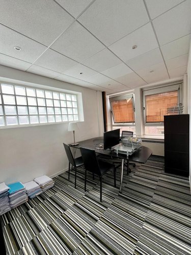Location fonds et murs commerciaux Rouen 76000 Seine-Maritime 79 m2  2030 euros