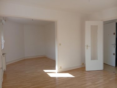 Location appartement Reims 51100 Marne 61 m2 3 pièces 630 euros