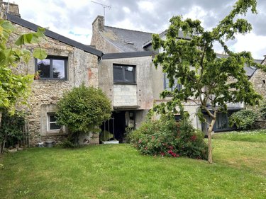 Maison a vendre Guingamp 22200 Côtes-d'Armor 225 m2 10 pièces 249888 euros