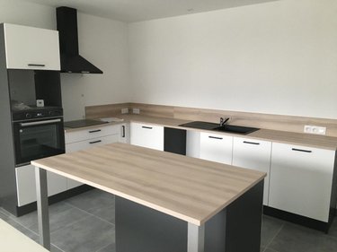 Location maison Angers 49000 Maine-et-Loire 110 m2 5 pièces 1525 euros