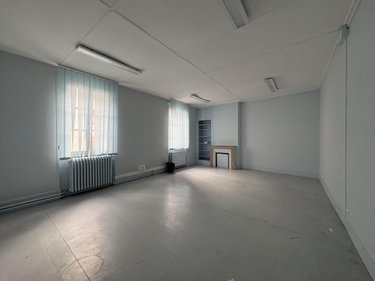 Fonds et murs commerciaux a vendre Laon 02000 Aisne 113 m2  119000 euros