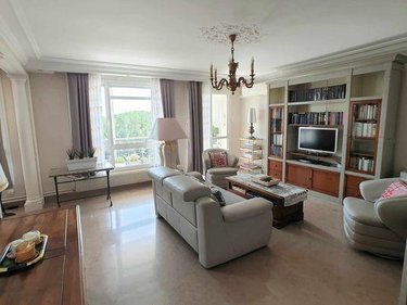 Appartement a vendre Montélimar 26200 Drôme 133 m2 6 pièces 229000 euros