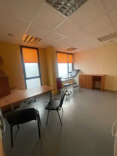 Fonds et murs commerciaux a vendre Vannes 56000 Morbihan 124 m2  330750 euros