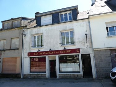 Immeuble a vendre Bubry 56310 Morbihan 400 m2  241600 euros