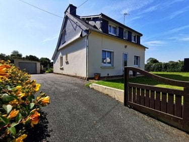 Maison a vendre Bégard 22140 Côtes-d'Armor 113 m2 8 pièces 181000 euros