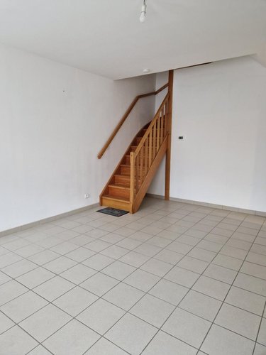 Location appartement Cambrai 59400 Nord 75 m2 6 pièces 800 euros