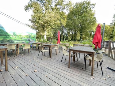 Fonds et murs commerciaux a vendre Locminé 56500 Morbihan 200 m2  364760 euros