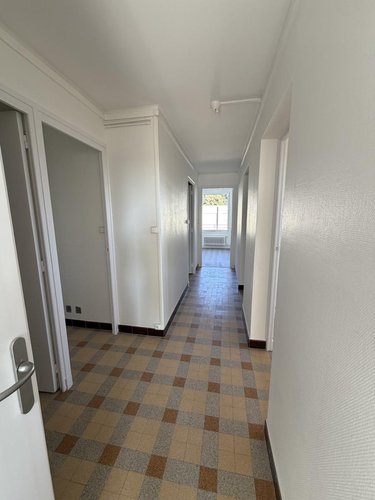 Location appartement Pierrelatte 26700 Drôme 81 m2 3 pièces 670 euros