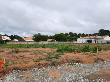 Terrain a batir a vendre Saint-Hilaire-de-Riez 85270 Vendée 571 m2  121370 euros