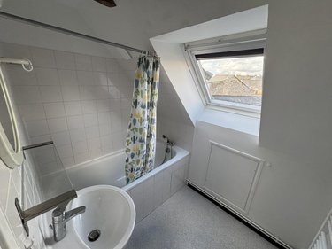 Location appartement Laval 53000 Mayenne 25 m2 1 pièce 420 euros