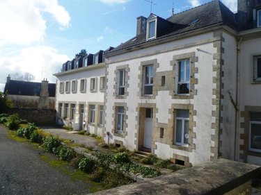 Immeuble a vendre Guémené-sur-Scorff 56160 Morbihan 600 m2  194580 euros