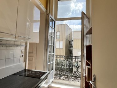 Location appartement Lille 59000 Nord 34 m2 1 pièce 743 euros