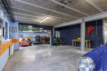 Maison a vendre Sauverny 01220 Ain 590 m2 8 pièces 1990000 euros