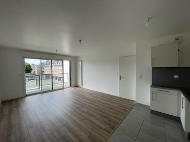 Location appartement Saint-Malo 35400 Ille-et-Vilaine 63 m2  889 euros