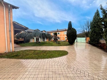 Maison a vendre Toussieux 01600 Ain 331 m2 9 pièces 715000 euros
