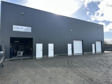 Fonds et murs commerciaux a vendre Erdre-en-Anjou 49220 Maine-et-Loire 340 m2  238900 euros