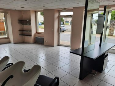 Immeuble a vendre Guilliers 56490 Morbihan 98 m2  125700 euros