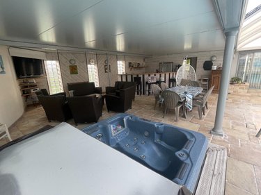 Maison a vendre Montsûrs 53150 Mayenne 380 m2  356320 euros