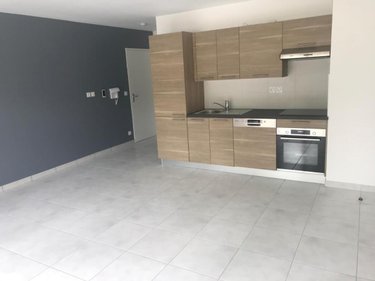 Location appartement Dol-de-Bretagne 35120 Ille-et-Vilaine 61 m2 3 pièces 780 euros