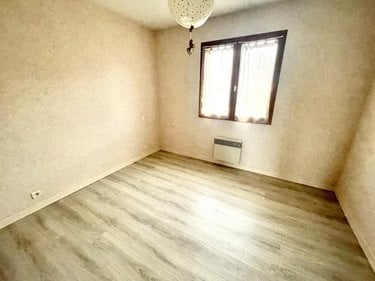 Location appartement Saint-Chély-d'Apcher 48200 Lozère 66 m2  640 euros