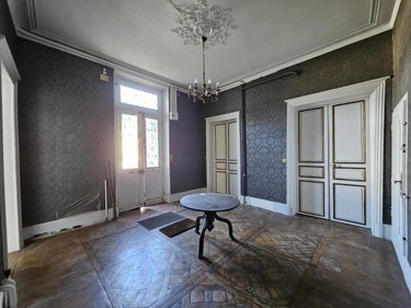 Immeuble a vendre Montargis 45200 Loiret 556 m2  385000 euros