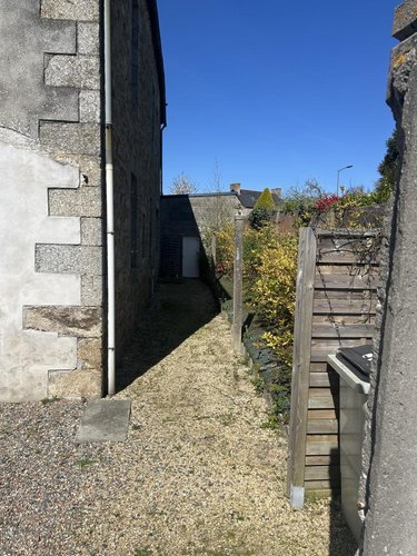 Immeuble a vendre Saint-Agathon 22200 Côtes-d'Armor 194 m2  386080 euros