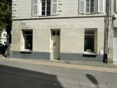 Fonds et murs commerciaux a vendre Saumur 49400 Maine-et-Loire 51 m2  74200 euros