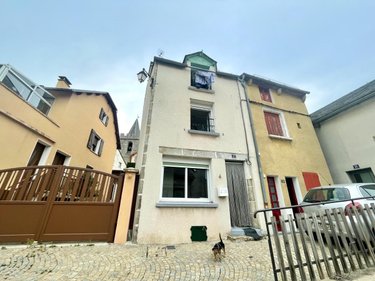 Location maison Saint-Chély-d'Apcher 48200 Lozère 75 m2 5 pièces 650 euros