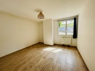 Fonds et murs commerciaux a vendre Déville-lès-Rouen 76250 Seine-Maritime 555 m2  231000 euros
