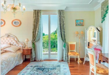 propriete a vendre Divonne-les-Bains 01220 Ain 900 m2 16 pièces