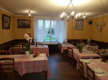 Fonds et murs commerciaux a vendre Val-d'Oust 56460 Morbihan 350 m2  228580 euros