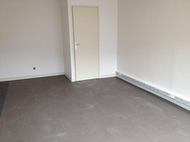 Location divers Montfort-sur-Meu 35160 Ille-et-Vilaine 18 m2  435 euros