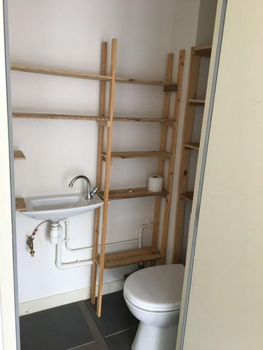 Location divers Montfort-sur-Meu 35160 Ille-et-Vilaine 18 m2  390 euros
