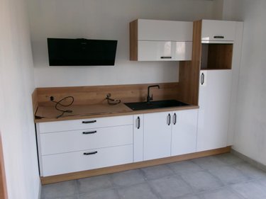 Location fonds et murs commerciaux Bruay-la-Buissière 62700 Pas-de-Calais 168 m2  2234 euros
