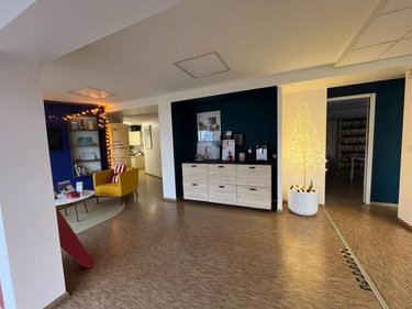 Location fonds et murs commerciaux Le Rheu 35650 Ille-et-Vilaine 100 m2  1555 euros