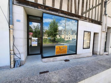 Location fonds et murs commerciaux Montoire-sur-le-Loir 41800 Loir-et-Cher 33 m2  450 euros
