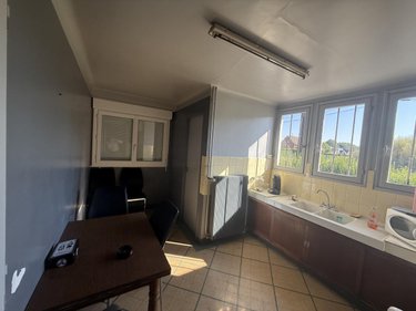 Garage et parking a vendre Doullens 80600 Somme 770 m2  239200 euros
