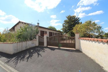 Maison a vendre Saintes 17100 Charente-Maritime 116 m2 5 pièces 241316 euros