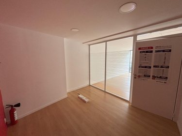 Location fonds et murs commerciaux Laval 53000 Mayenne 70 m2  1200 euros