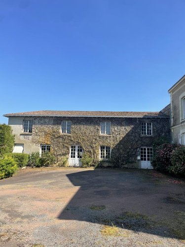Maison a vendre Montrevault-sur-Èvre 49110 Maine-et-Loire 277 m2 16 pièces 391125 euros