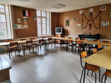 Maison a vendre Montfort-sur-Meu 35160 Ille-et-Vilaine 262 m2 17 pièces 419200 euros