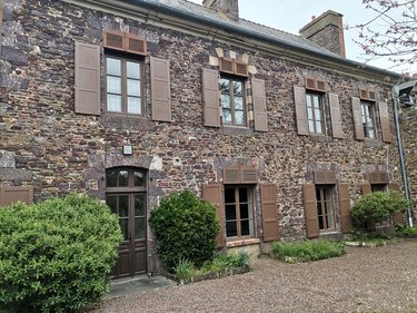 Maison a vendre Montfort-sur-Meu 35160 Ille-et-Vilaine 262 m2 17 pièces 419200 euros