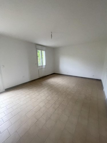 Location maison Saisseval 80540 Somme 108 m2 6 pièces 1000 euros