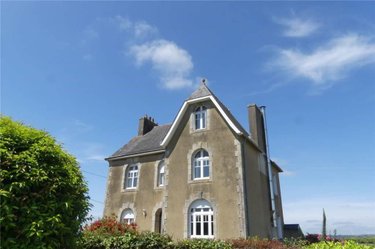 Maison a vendre Quéménéven 29180 Finistère 152 m2 7 pièces 207000 euros