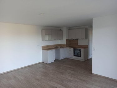 Location appartement Combourg 35270 Ille-et-Vilaine 63 m2 3 pièces 750 euros