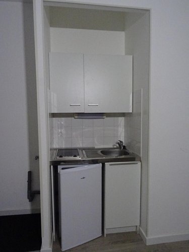 Location appartement Reims 51100 Marne 19 m2 1 pièce 350 euros