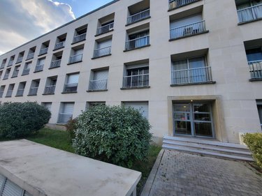 Location appartement Reims 51100 Marne 26 m2 1 pièce 500 euros